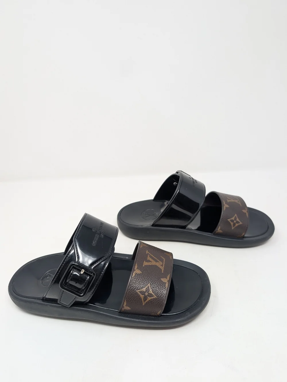 Louis Vuitton Sunbath Monogram Slide Sandals Size 37